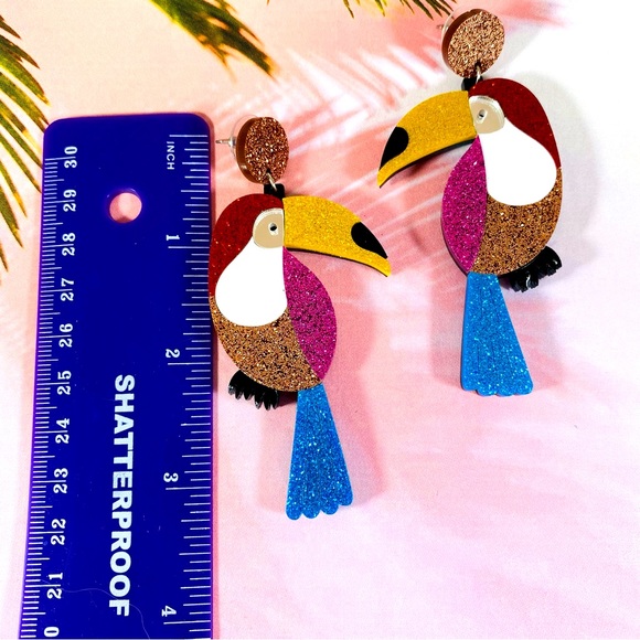 Pretty Posh Parrot Earrings in laser cut acrylic Kawaii - Picture 3 of 3